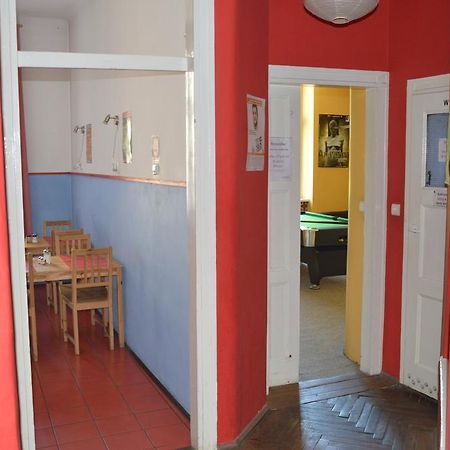 Old Walls Hostel Krasków Eksteriør bilde
