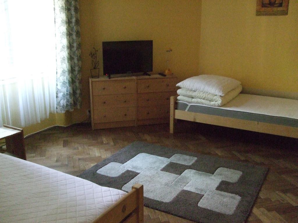 Old Walls Hostel Krasków Eksteriør bilde