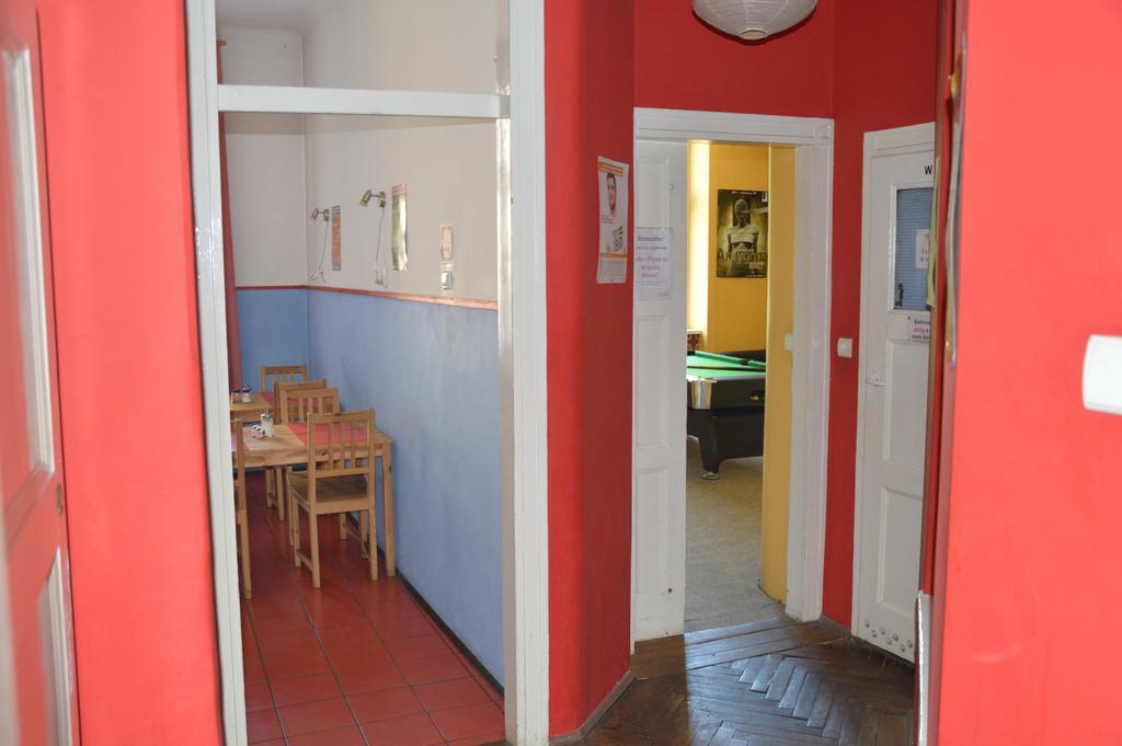 Old Walls Hostel Krasków Eksteriør bilde