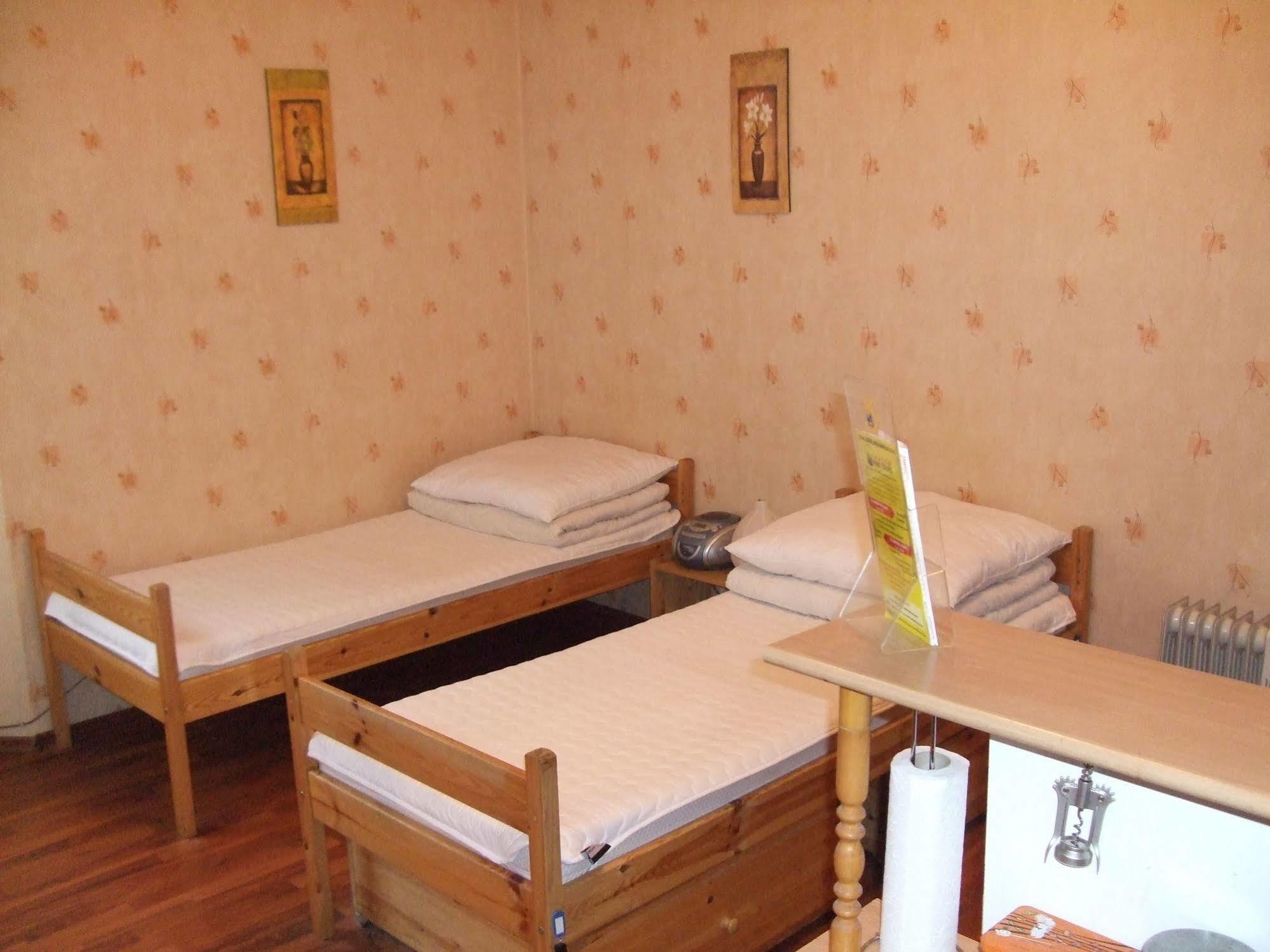 Old Walls Hostel Krasków Eksteriør bilde